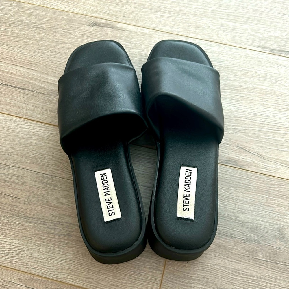 Black Steve Madden platform sandals